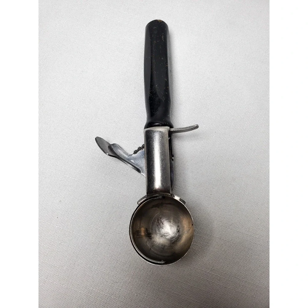 Vintage Myers Deluxe Disher Ice Cream Scoop Stainless Steel w/Bakelite Handle‎